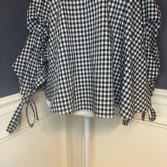 Caroline Constas Gabriella Off The Shoulder Top - Picture 9 of 16